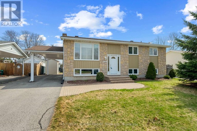 29647357/1535-st-georges-street/bilberry-creekqueenswood-heights/ottawa/ontario/K1E1R1_2