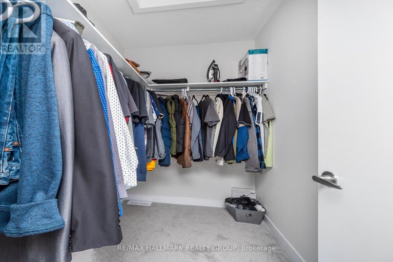 28906810/351-falsetto-street/mer-bleuebradley-estatesanderson-park/ottawa/ontario/K1W0S6_26