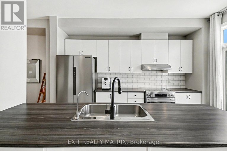 29193786/211-mountain-sorrel-way/avalon-west/ottawa/ontario/K4A0T6_11