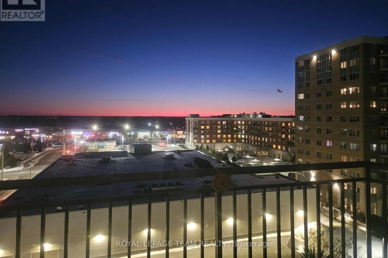 29651493/811-120-grant-carman-drive/mooneys-bayrevelstoke/ottawa/ontario/K2E1C8_6