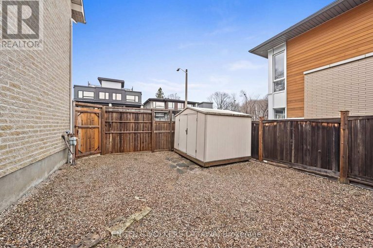 29614138/249-atlantis-avenue/westboro-west/ottawa/ontario/K2A1X9_30