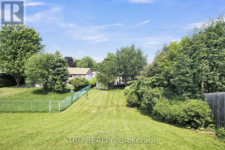 29148422/132-rothesay-drive/glencairnhazeldean/ottawa/ontario/K2L1P1_45