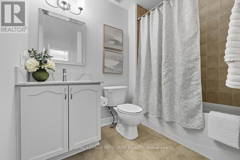 28906811/2018-winsome-terrace/fallingbrookgardenway-south/ottawa/ontario/K4A4Y4_29