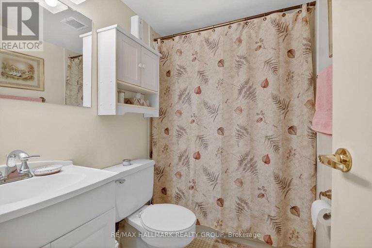 29394660/407-2400-virginia-drive/urbandale-acres/ottawa/ontario/K1H8L3_23