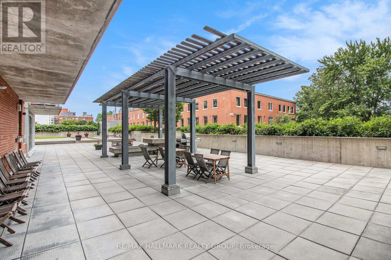 28707515/405-179-george-street/lower-townbyward-market/ottawa/ontario/K1N1J8_15