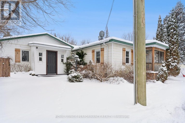 29392699/121-elizabeth-street/pakenham/mississippi-mills/ontario/K0A2X0_2