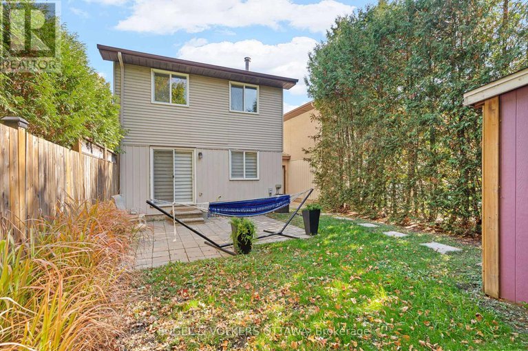 29006192/1540-mimosa-avenue/riverview-park/ottawa/ontario/K1G4C9_35