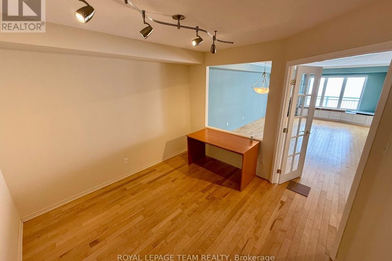 29401781/503-136-edwards-street/town-of-rockland/clarence-rockland/ontario/K4K1T5_16