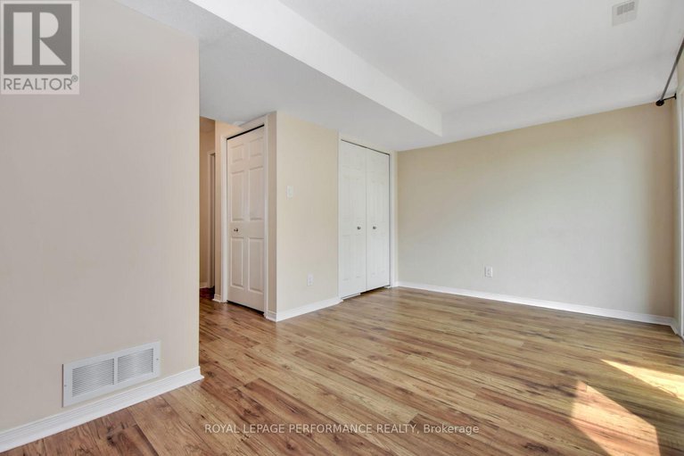 29322609/125-windswept-private/riverside-southgloucester-glen/ottawa/ontario/K1V0Z4_18