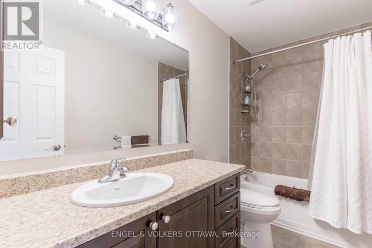 28139063/105-vallier-way-n/avalon-east/ottawa/ontario/K4A0R3_33