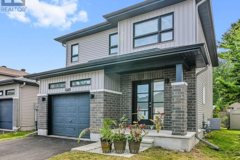 28812434/609-robert-street/town-of-rockland/clarence-rockland/ontario/K4K1E8_1