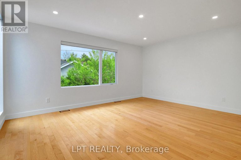28676196/298-crestview-road/alta-vistafaircrest-heights/ottawa/ontario/K1H5G6_35
