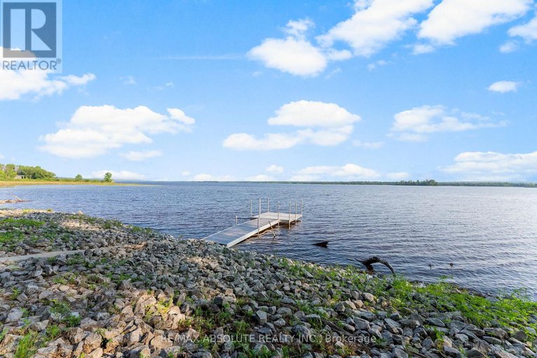 28461943/339-leavoy-lane/horton-twp/horton/ontario/K7V3Z8_33