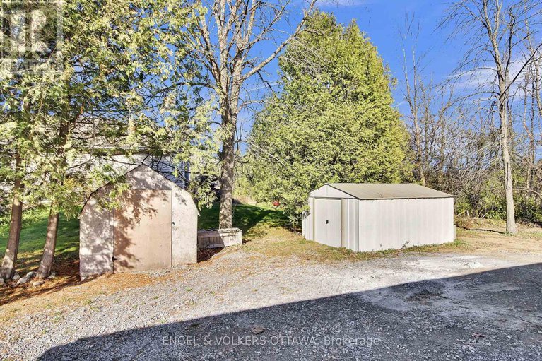28271751/4715-kelso-street-e/augusta-twp/augusta/ontario/K0E1T0_6