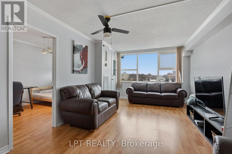 29350821/1112-555-brittany-drive/viscount-alexander-park/ottawa/ontario/K1K4C5_15