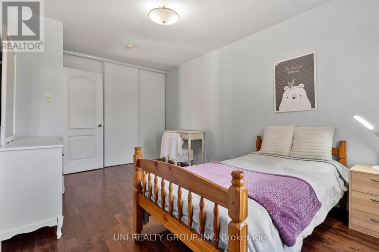 28876719/6134-red-willow-drive/chapel-hill/ottawa/ontario/K1C7J8_27