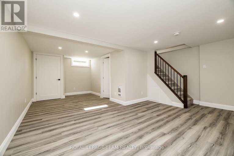 28975666/40-beach-avenue/iroquois/south-dundas/ontario/K0E1K0_31