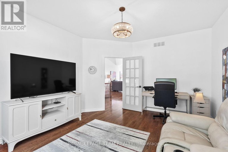 28525095/29-shining-star-circle/stittsville-south/ottawa/ontario/K2S2B4_28