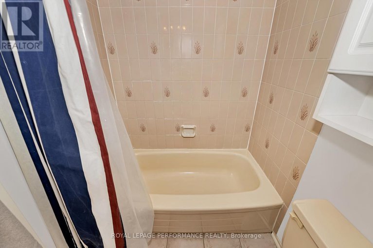 29146100/46-otten-drive/pheasant-run/ottawa/ontario/K2J1J2_24