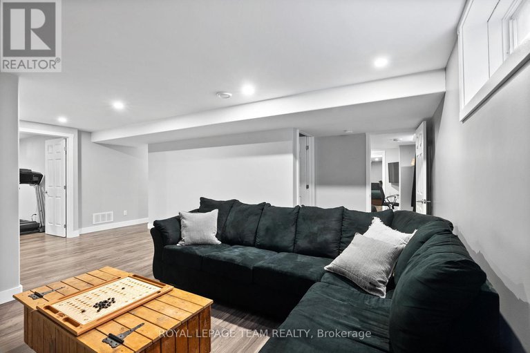 28868427/165-bonnyley-crescent/north-grenville-twp-kemptville-south/north-grenville/ontario/K0G1J0_34