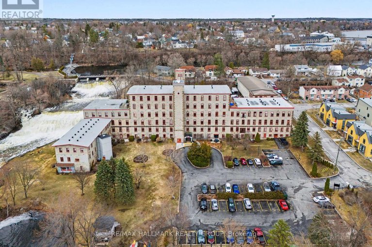 29615084/206-1-rosamond-street-e/almonte/mississippi-mills/ontario/K0A1A0_23