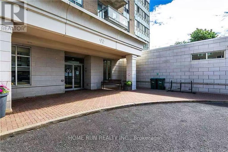 28953436/801-90-landry-street/vanier/ottawa/ontario/K1L0A9_3