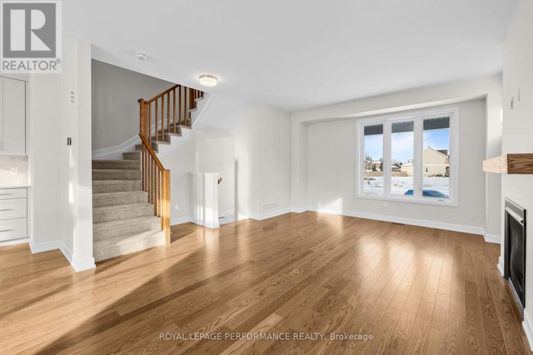 29178346/10-academie-street/embrun/russell/ontario/K0A1W0_8