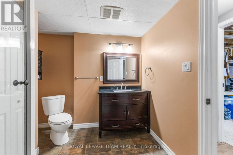 28940711/1965-patricia-street/town-of-rockland/clarence-rockland/ontario/K4K1B2_31