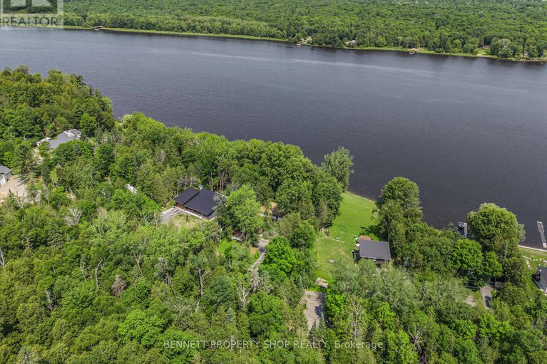 28570016/252-old-quarry-road/woodlawnmaclarens-landingkilmaurs/ottawa/ontario/K0A3M0_29