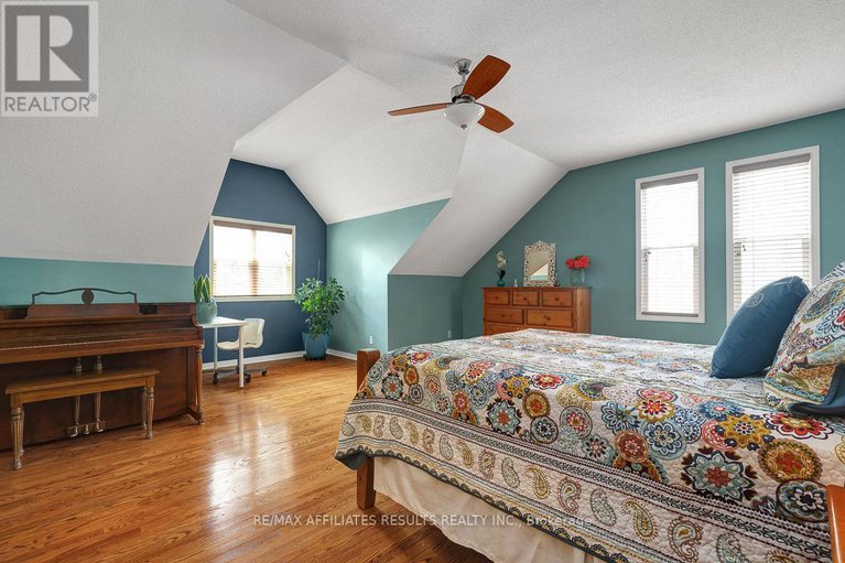 28999165/35-crantham-crescent/stittsville-central/ottawa/ontario/K2S1R2_22