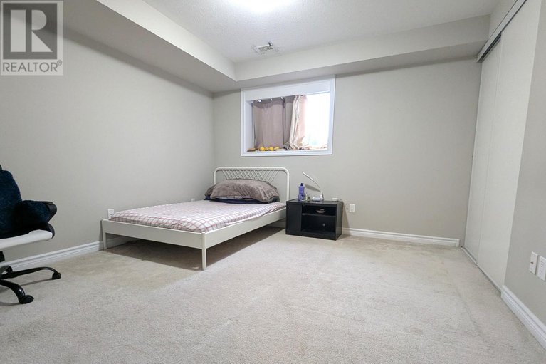 28748696/unit-b-633-chapman-mills-drive/strandherd/ottawa/ontario/K2J5T1_3