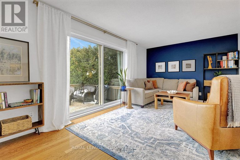 29428716/318-dalehurst-drive/tanglewood/ottawa/ontario/K2G4E4_11