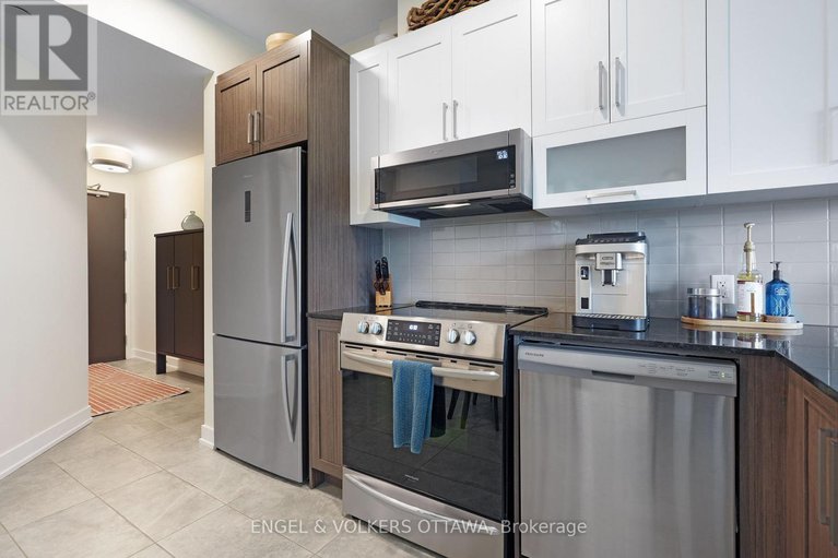 28259084/207-200-inlet-private/chatelaine-village/ottawa/ontario/K4A5H3_4