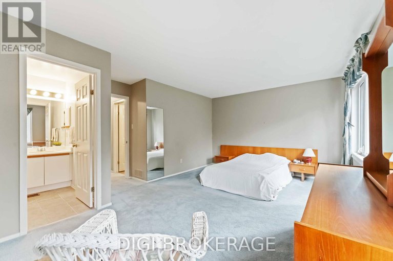28971569/28-710-coronation-avenue/riverview-park/ottawa/ontario/K1G4G7_20