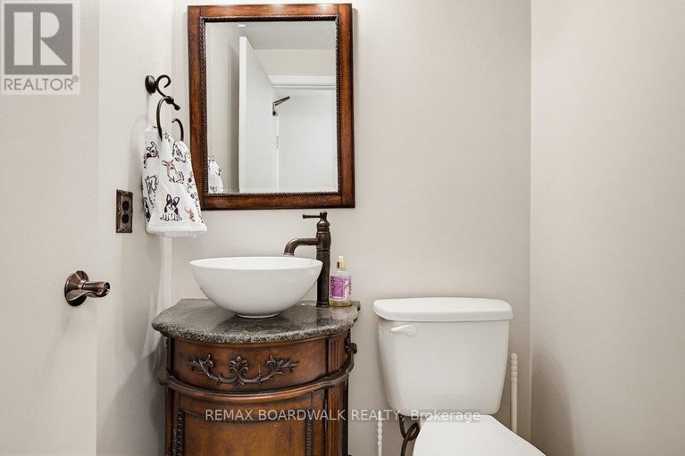 29646325/1703-fieldstone-crescent/convent-glen-south/ottawa/ontario/K1C1R6_14