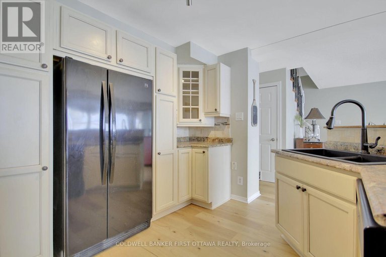28015148/173-rideau-street/drummondnorth-elmsley-north-elmsley-twp/drummondnorth-elmsley/ontario/K7H3C7_14