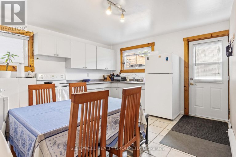 28279892/844-norton-avenue/queensway-terrace-north/ottawa/ontario/K2B5P6_19