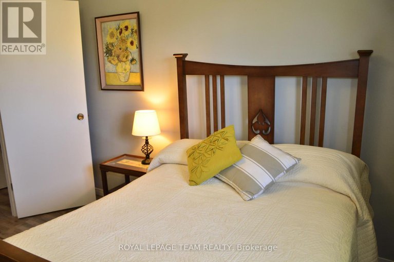 28426387/4951-hwy-31-bank-street-n/south-dundas-williamsburgh-twp/south-dundas/ontario/K0C2H0_13