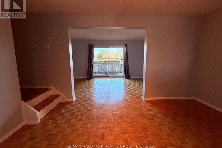 29677265/2912-fairlea-crescent/heron-gateindustrial-park/ottawa/ontario/K1V8T7_4