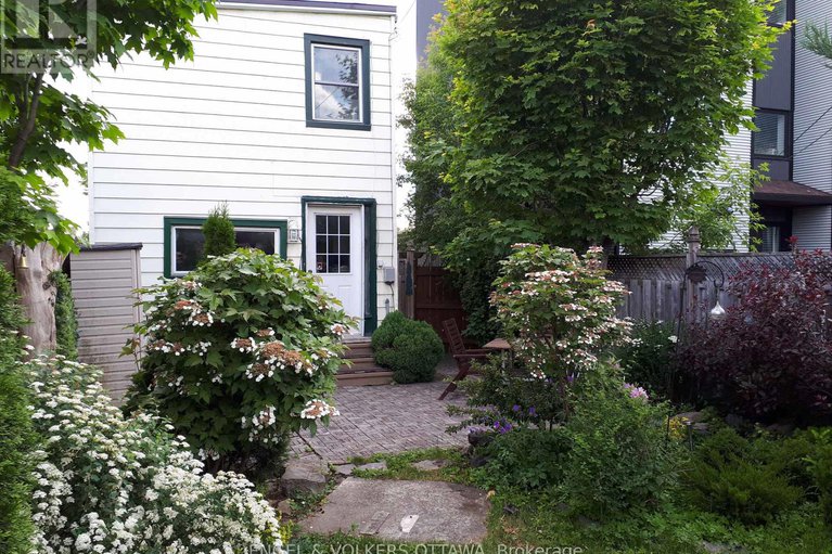 29306612/477-booth-street/west-centre-town/ottawa/ontario/K1R7L1_38