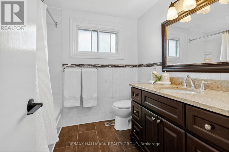 29129242/89-westpark-drive/blackburn-hamlet/ottawa/ontario/K1B3G4_41