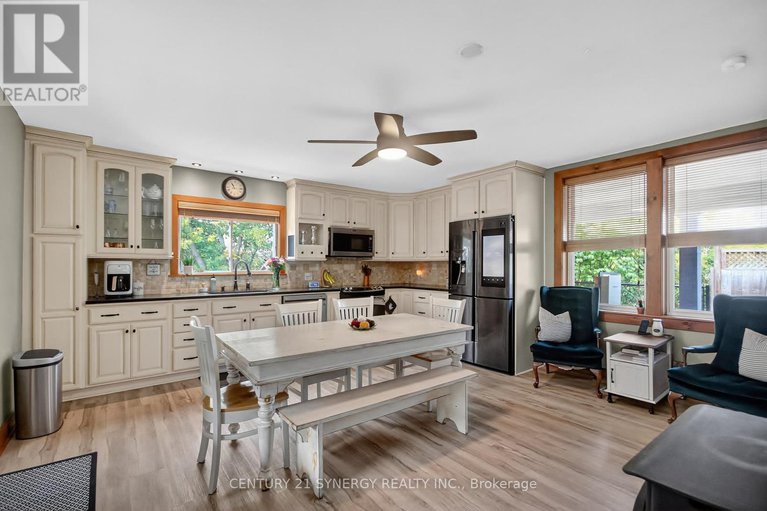 29205114/103-queen-charlotte-street/richmond/ottawa/ontario/K0A2Z0_15