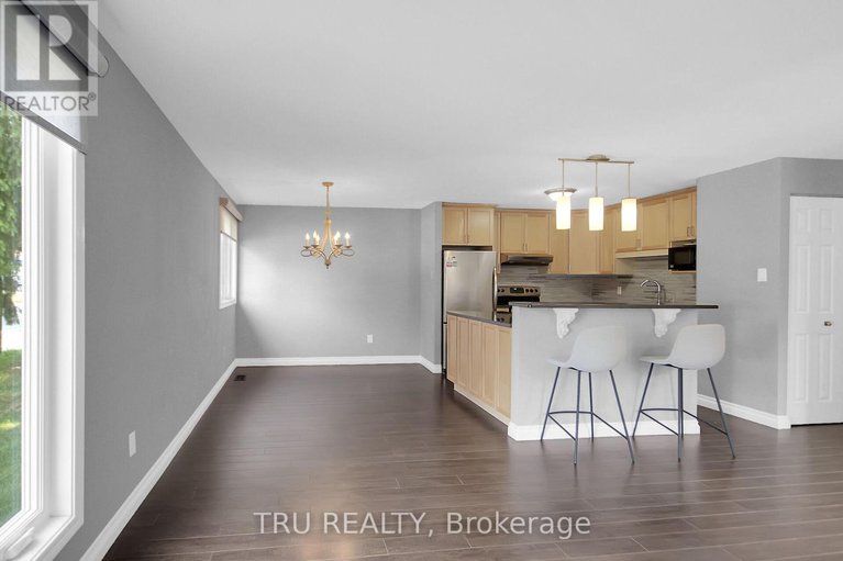 29148422/132-rothesay-drive/glencairnhazeldean/ottawa/ontario/K2L1P1_7