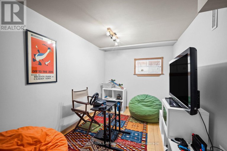 28286991/143-blackburn-avenue/sandy-hill/ottawa/ontario/K1N8A6_28