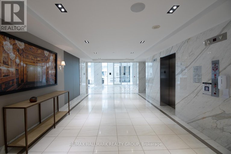 28565764/1805-111-champagne-avenue/west-centre-town/ottawa/ontario/K1S5V3_2