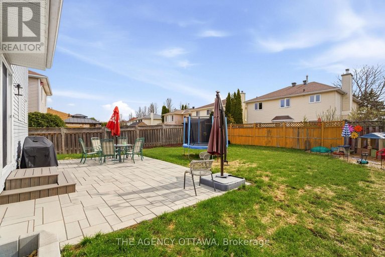 29677270/1625-bottriell-way/fallingbrookpineridge/ottawa/ontario/K4A1W5_48