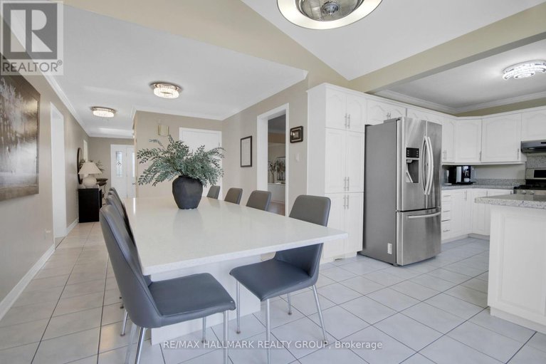 28623040/1498-kingsdale-avenue/blossom-parkkemp-parkfindlay-creek/ottawa/ontario/K1T1H2_7