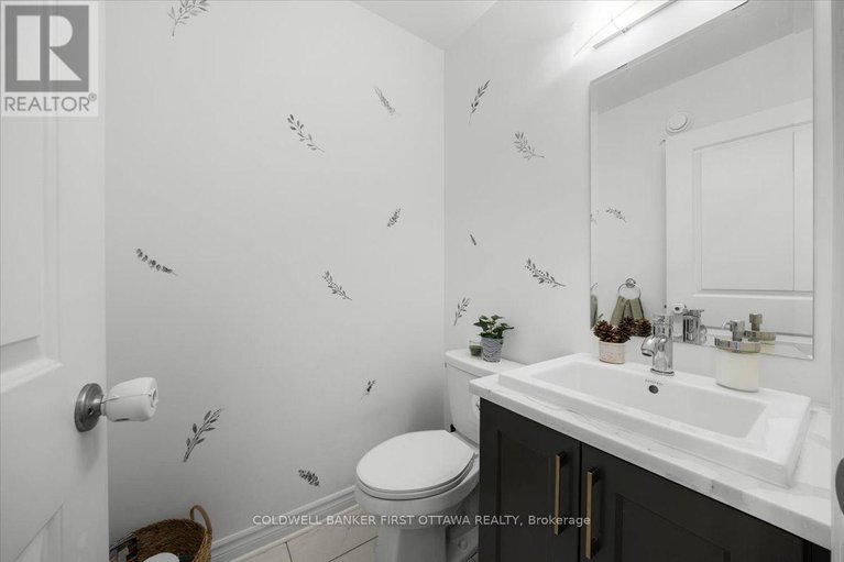 28984522/54-bergschrund-walk/mer-bleuebradley-estatesanderson-park/ottawa/ontario/K1W0P9_4