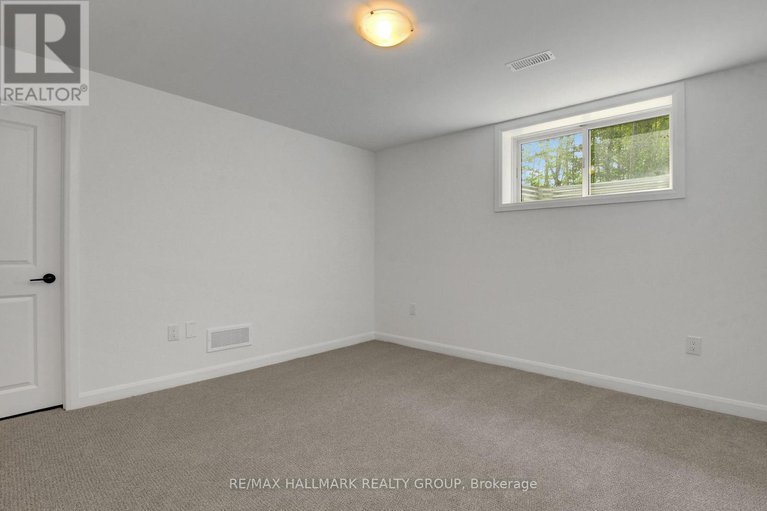 28373166/325-shale-street/clarencerockland-twp/clarence-rockland/ontario/K4K1P6_29
