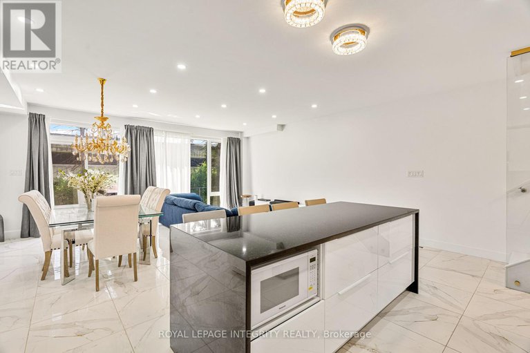 28612659/266-currell-avenue/westborohampton-park/ottawa/ontario/K1Z7J6_13